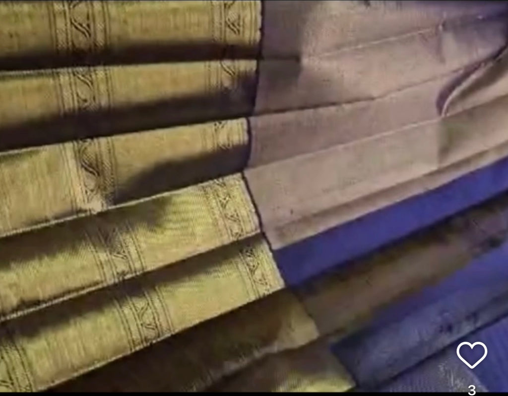 25% discounted price, 100% Pure Kanchipuram 1gram gold Zari used. White and blue combination blouse,  pallu and border. Zari Woven Kanchipuram Silk Saree with Unstitched Blouse.